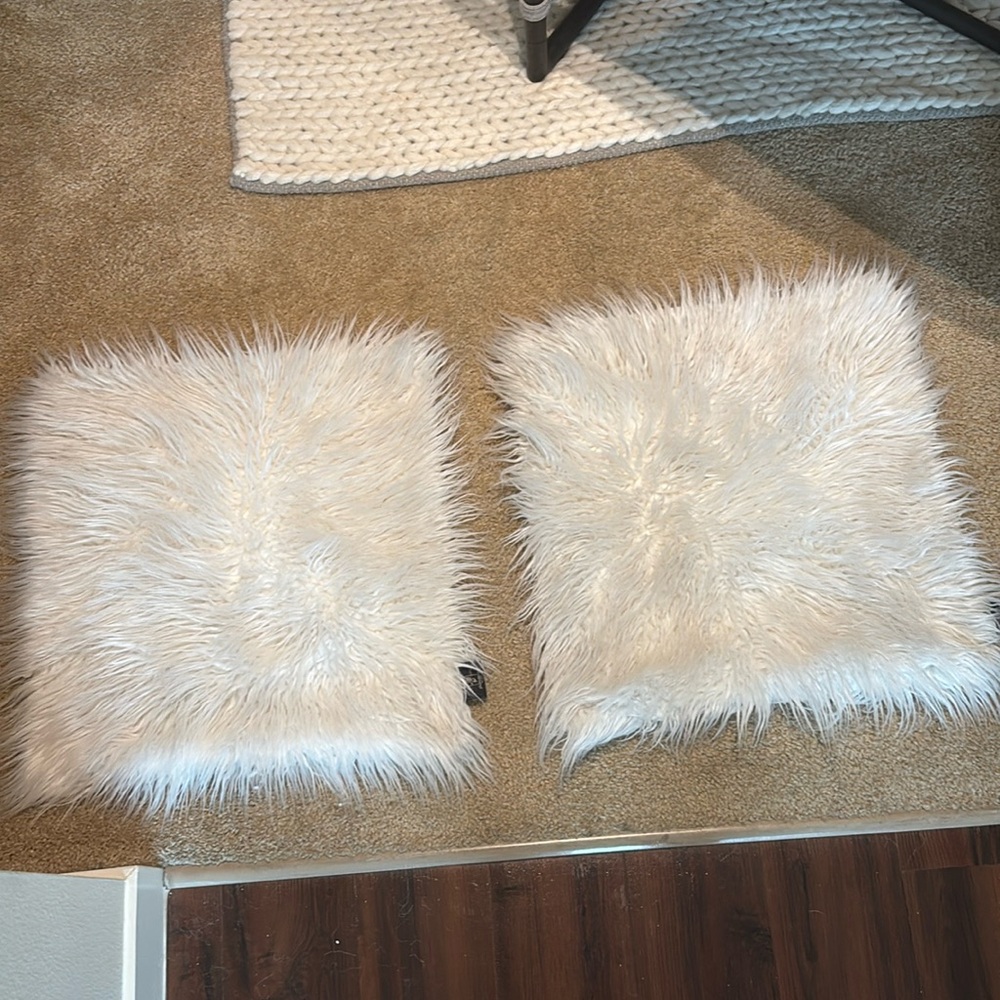 Fluffy White Pillow Cases - Picture 2 of 4